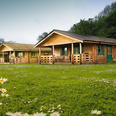 Lake Pochard Holiday Lodges South Cerney Exterior foto